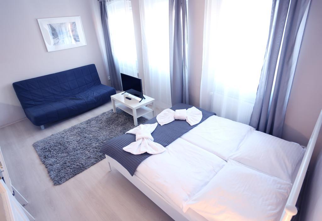 Apartments Pushkin Prague Room photo